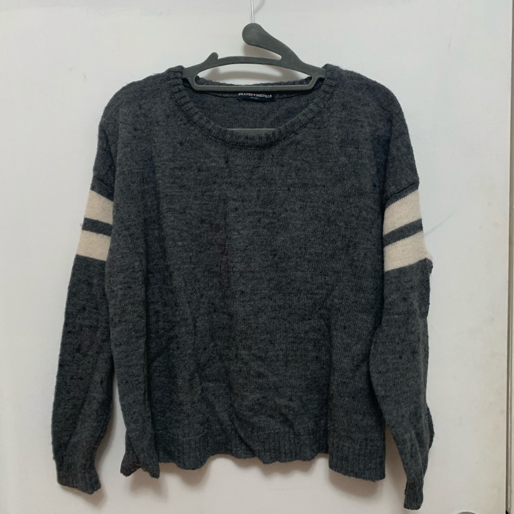 Brandy Melville sweater